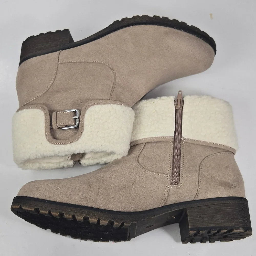 Serra‎ Shearling Trim Ankle Boots Womens 9 Tan Faux Suede Buckle Zip